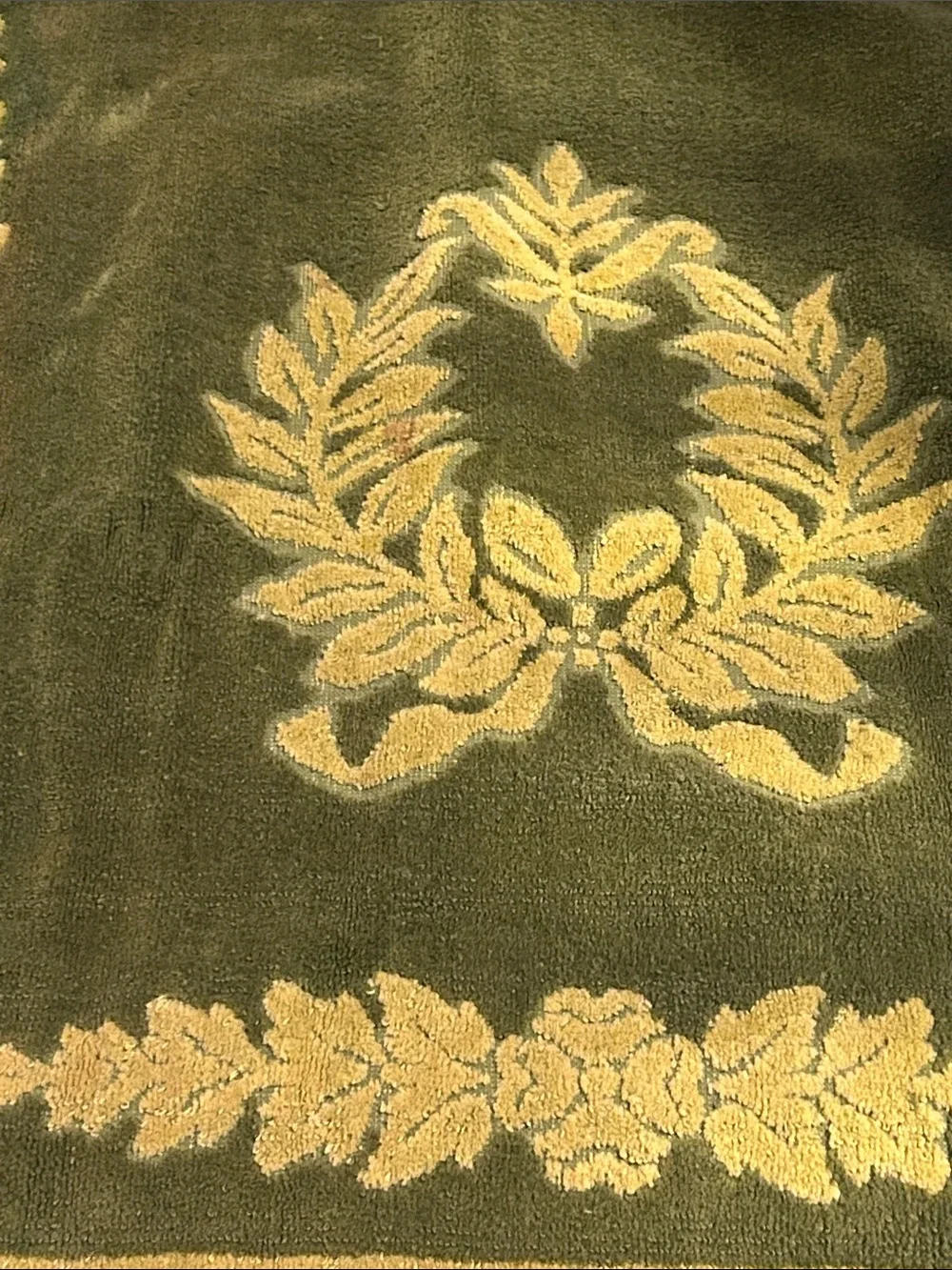 Wamsutta wreath pattern